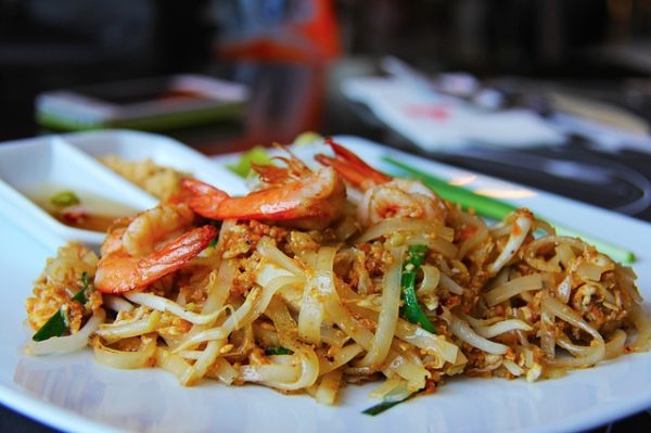 seafood pad thai