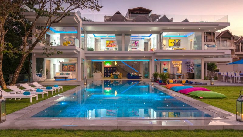 luxurious villa in Patong Beach
